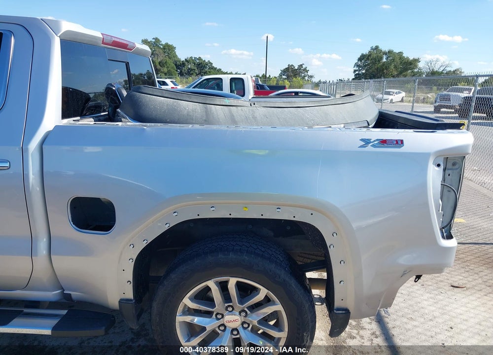 2019 GMC SIERRA 1500 SLT VIN: 3GTU9DED8KG161611