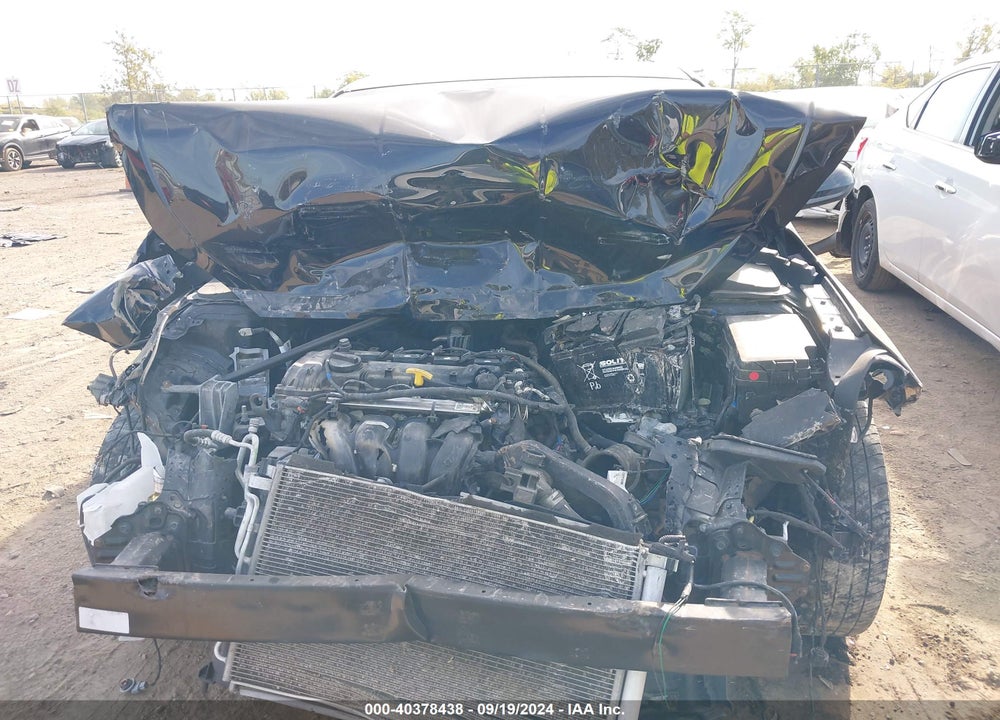 2019 HYUNDAI ELANTRA SE VIN: 5NPD74LF7KH461948