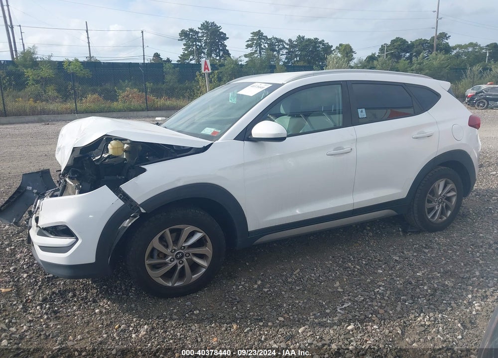 2017 HYUNDAI TUCSON SE VIN: KM8J3CA43HU347899