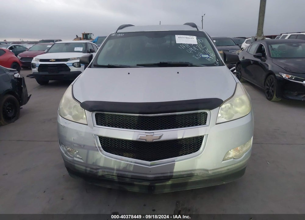2011 CHEVROLET TRAVERSE LS VIN: 1GNKVEED0BJ249972