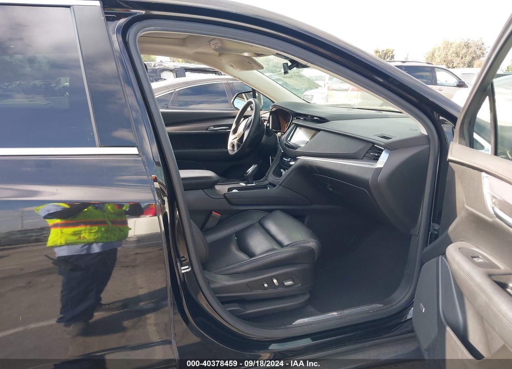 2017 CADILLAC XT5 VIN: 1GYKNBRSXHZ324696