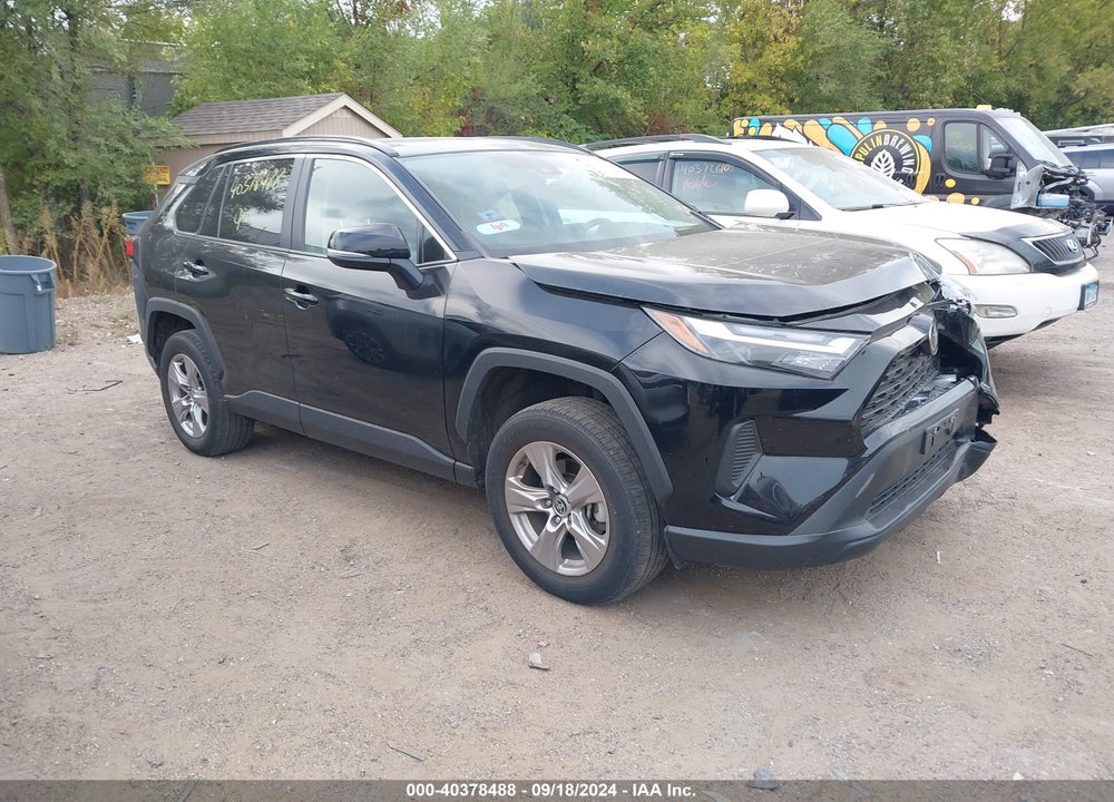2022 TOYOTA RAV4 XLE VIN: 2T3P1RFV8NC286414