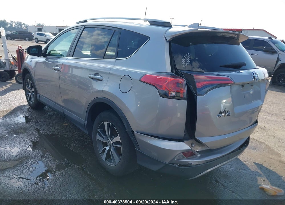 2017 TOYOTA RAV4 XLE VIN: 2T3WFREV6HW398534