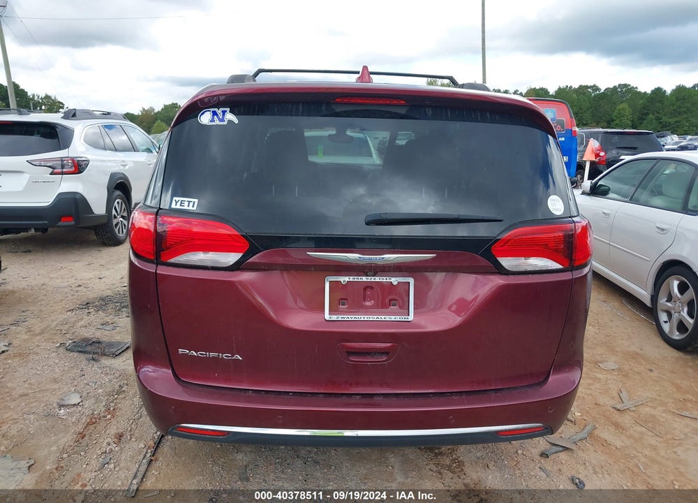 2017 CHRYSLER PACIFICA TOURING L VIN: 2C4RC1BGXHR705727