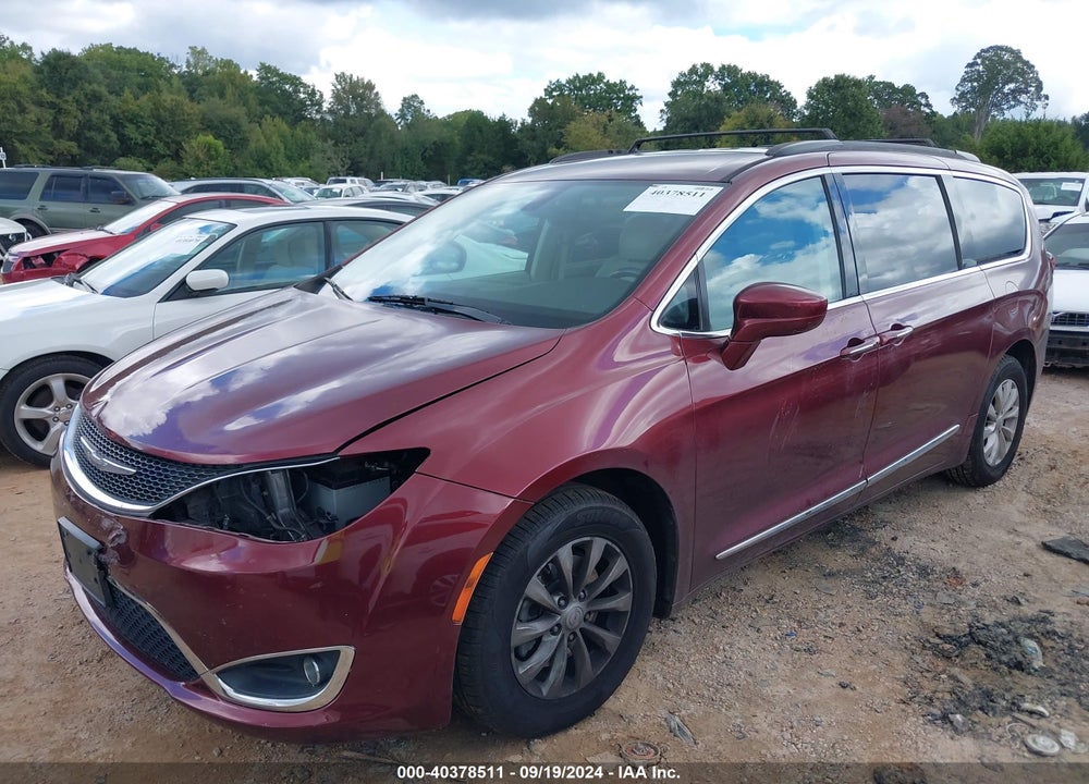 2017 CHRYSLER PACIFICA TOURING L VIN: 2C4RC1BGXHR705727