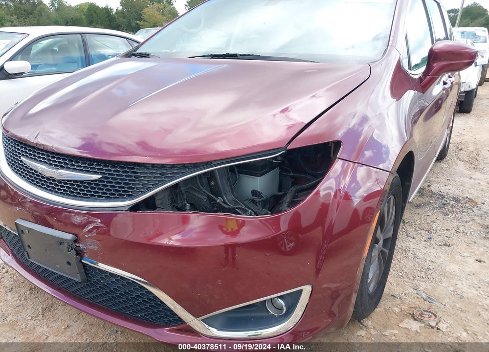 2017 CHRYSLER PACIFICA TOURING L VIN: 2C4RC1BGXHR705727