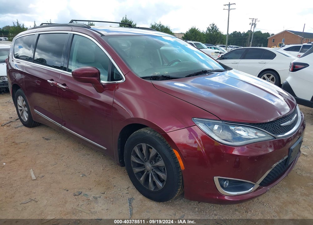 2017 CHRYSLER PACIFICA TOURING L VIN: 2C4RC1BGXHR705727