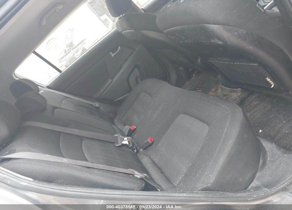 2011 KIA SPORTAGE VIN: KNDPB3A2XB7066804