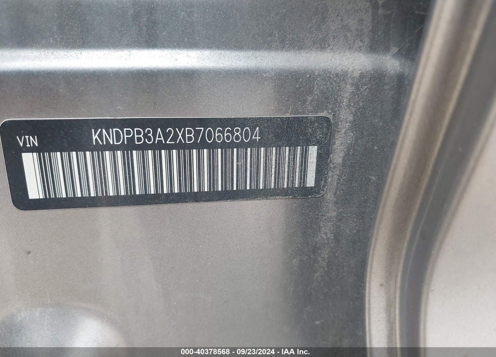 2011 KIA SPORTAGE VIN: KNDPB3A2XB7066804