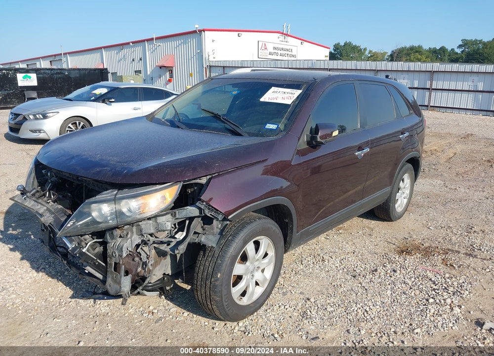 2013 KIA SORENTO LX V6 VIN: 5XYKT4A28DG322957