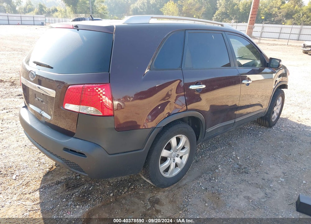 2013 KIA SORENTO LX V6 VIN: 5XYKT4A28DG322957
