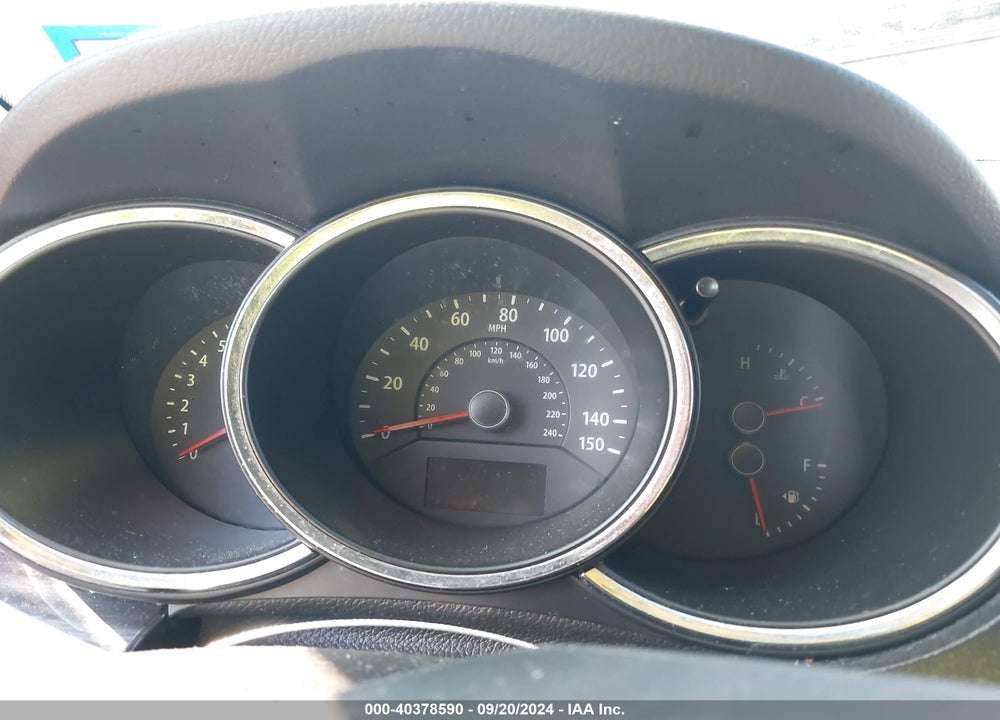 2013 KIA SORENTO LX V6 VIN: 5XYKT4A28DG322957