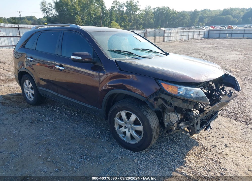2013 KIA SORENTO LX V6 VIN: 5XYKT4A28DG322957