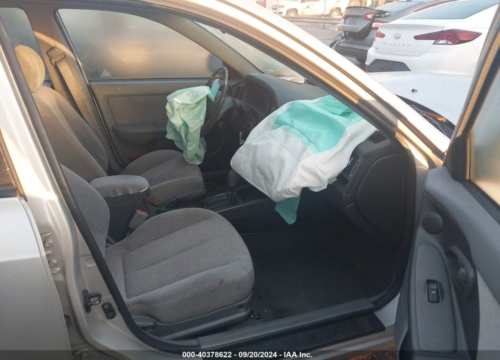 2006 HYUNDAI ELANTRA GLS/LIMITED VIN: KMHDN46D56U377330
