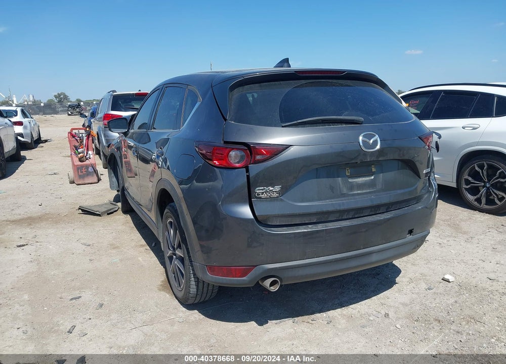2018 MAZDA CX-5 TOURING VIN: JM3KFACM0J1354924