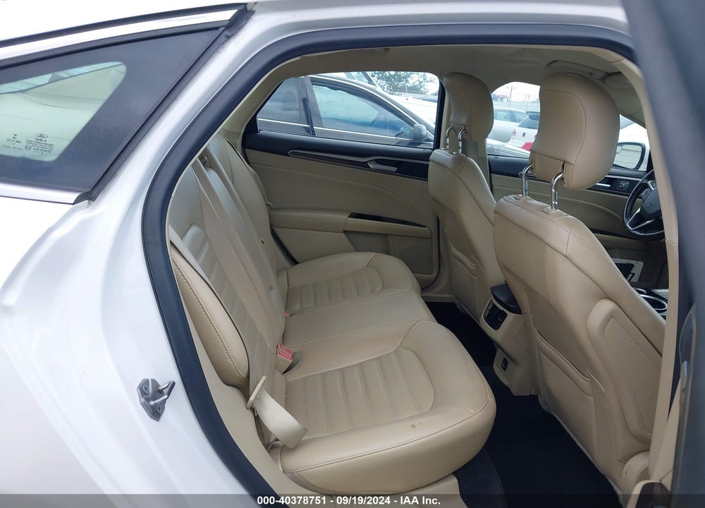 2013 FORD FUSION SE VIN: 3FA6P0HR3DR292179