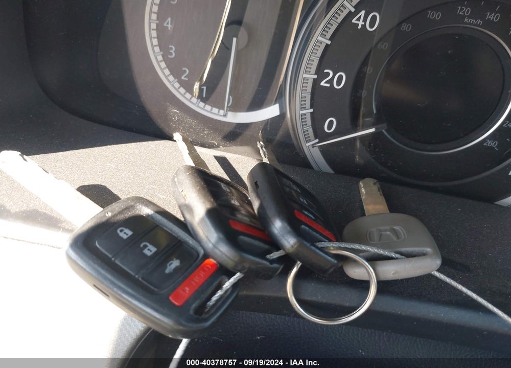 2015 HONDA ACCORD LX VIN: 1HGCR2F39FA022132