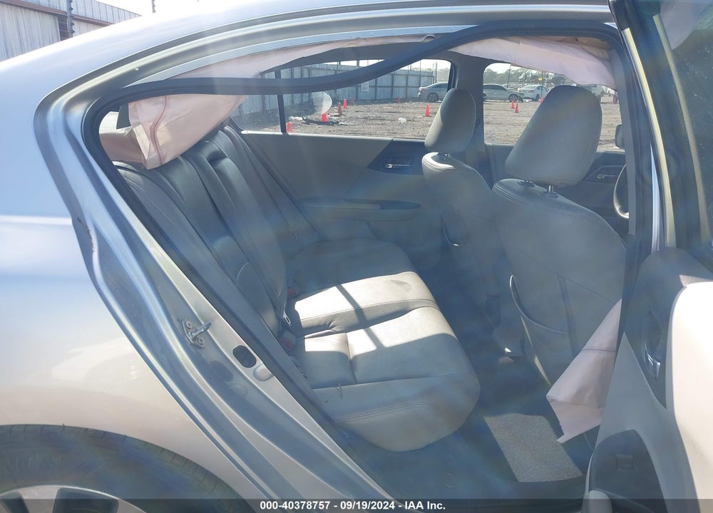 2015 HONDA ACCORD LX VIN: 1HGCR2F39FA022132