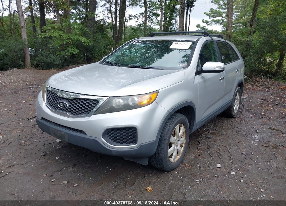 2011 KIA SORENTO LX VIN: 5XYKT3A19BG077018