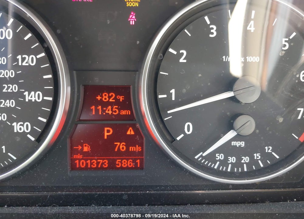 2006 BMW 325XI VIN: WBAVD13556KV04108