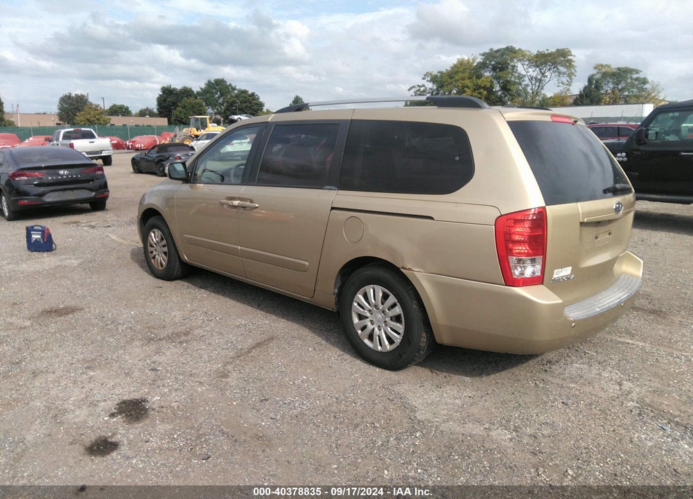 2011 KIA SEDONA LX VIN: KNDMG4C77B6410372