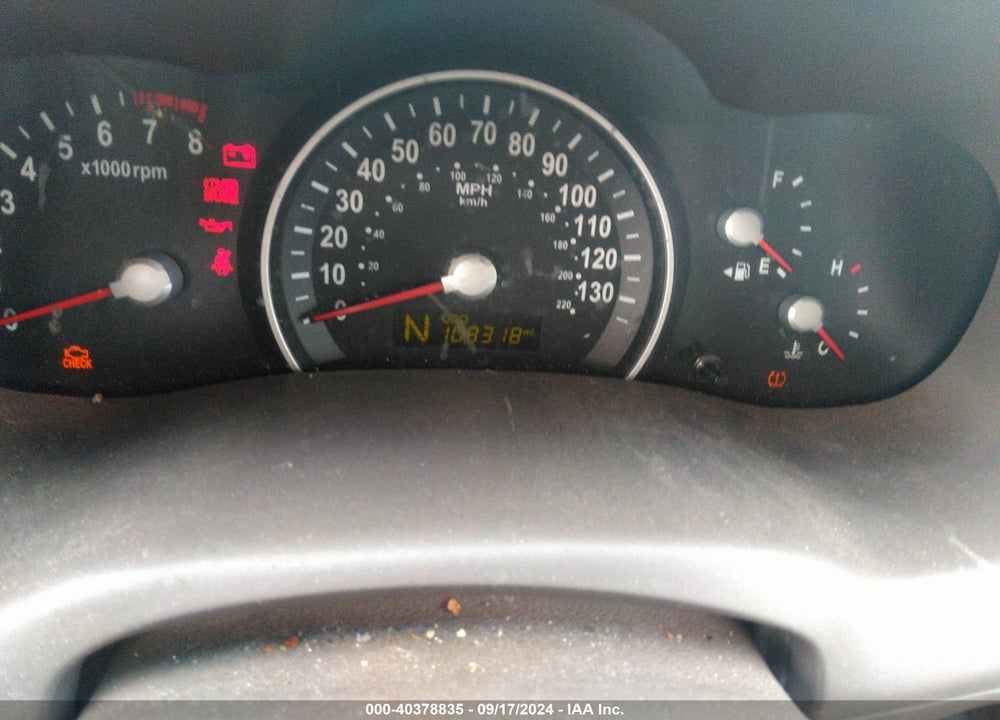 2011 KIA SEDONA LX VIN: KNDMG4C77B6410372
