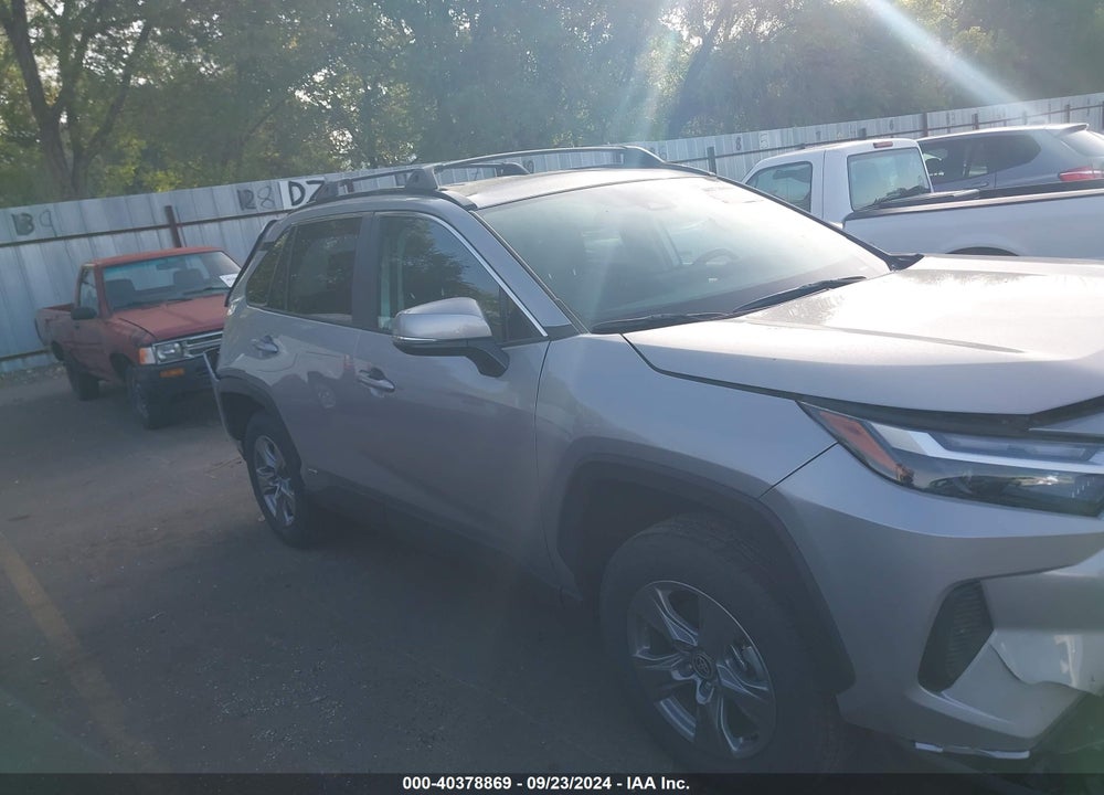 2024 TOYOTA RAV4 HYBRID XLE VIN: 2T3RWRFV7RW231936