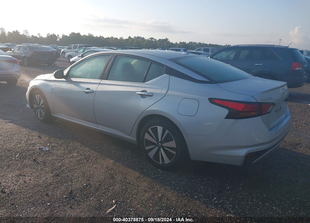 2022 NISSAN ALTIMA SV FWD VIN: 1N4BL4DV7NN318663