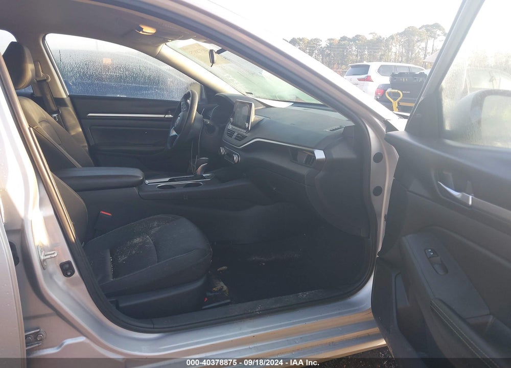 2022 NISSAN ALTIMA SV FWD VIN: 1N4BL4DV7NN318663