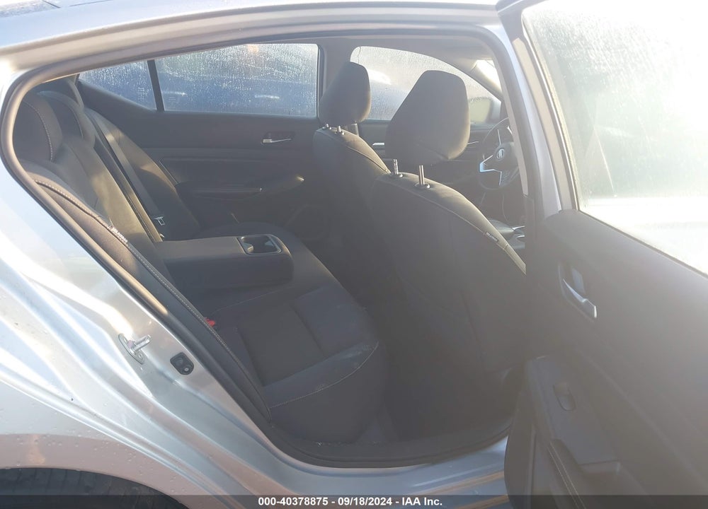2022 NISSAN ALTIMA SV FWD VIN: 1N4BL4DV7NN318663