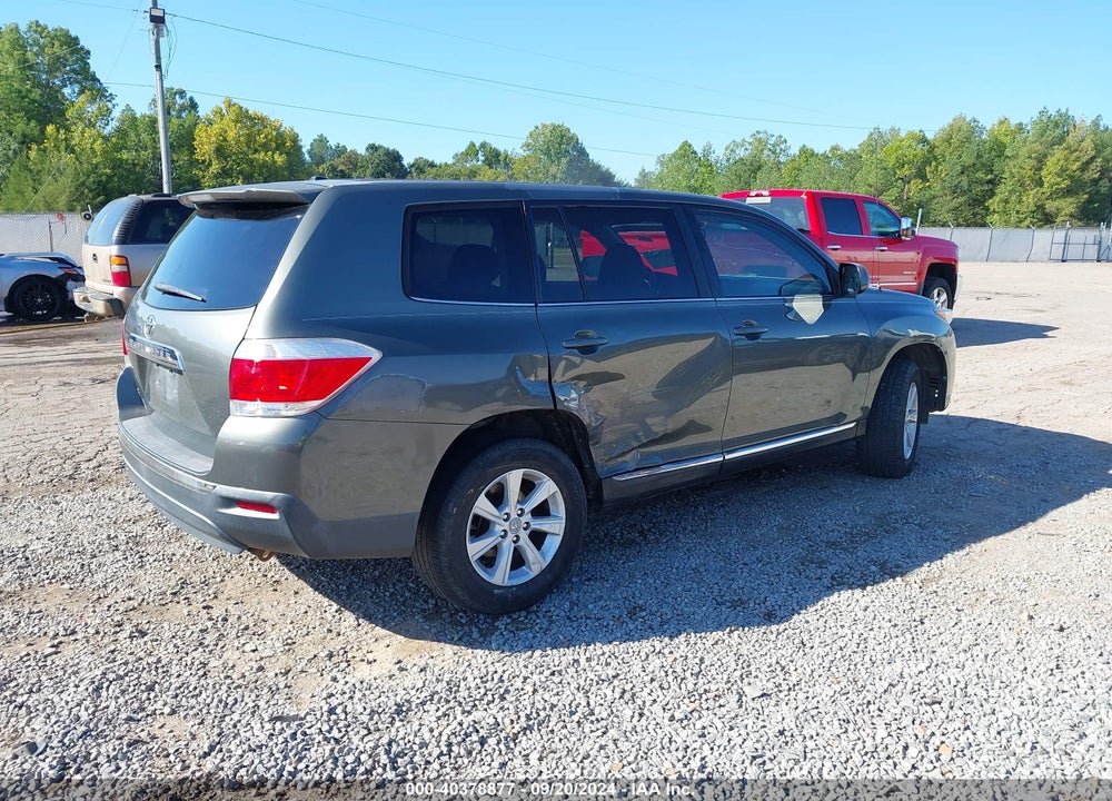 2011 TOYOTA HIGHLANDER VIN: 5TDZA3EH4BS009983
