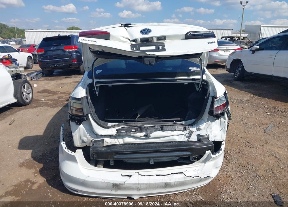 2016 VOLKSWAGEN JETTA 1.8T SPORT VIN: 3VWD17AJ6GM393070