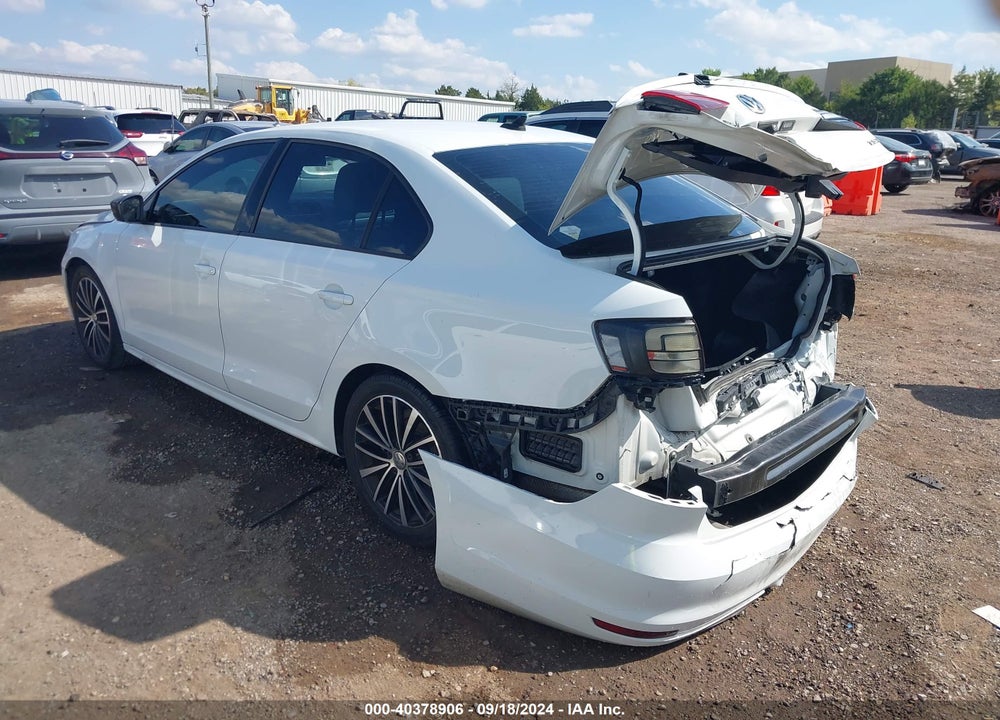 2016 VOLKSWAGEN JETTA 1.8T SPORT VIN: 3VWD17AJ6GM393070