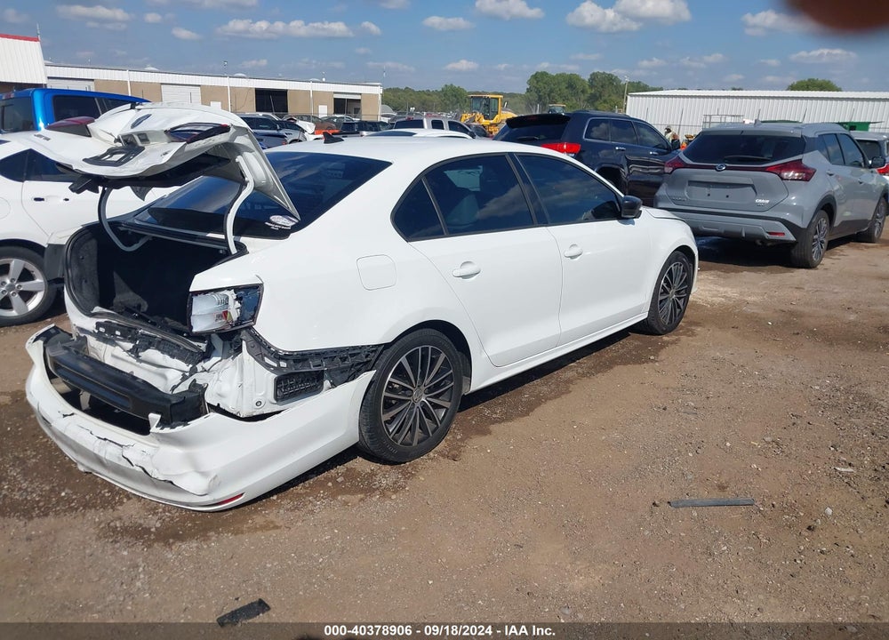 2016 VOLKSWAGEN JETTA 1.8T SPORT VIN: 3VWD17AJ6GM393070