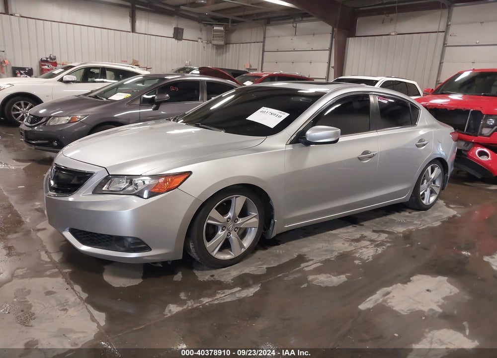 2013 ACURA ILX 2.0L VIN: 19VDE1F58DE006744