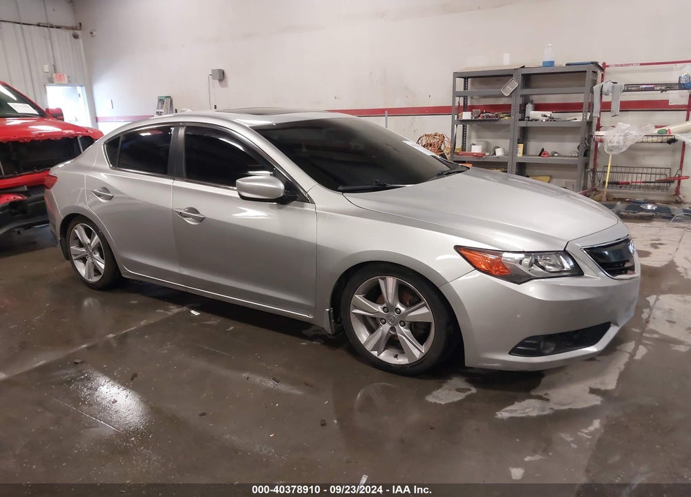 2013 ACURA ILX 2.0L VIN: 19VDE1F58DE006744