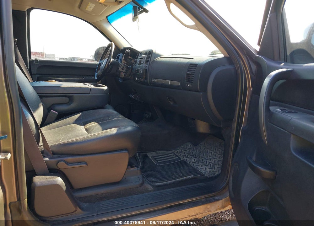 2012 CHEVROLET SILVERADO 1500 LT VIN: 1GCRKSE70CZ274110