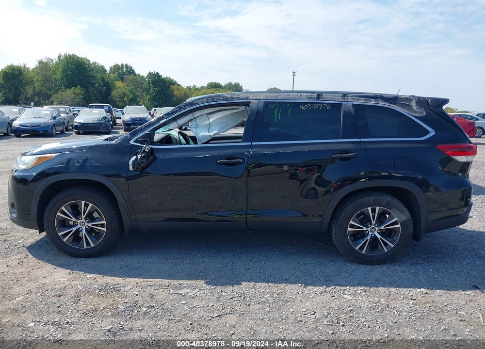 2019 TOYOTA HIGHLANDER LE VIN: 5TDBZRFH3KS713152