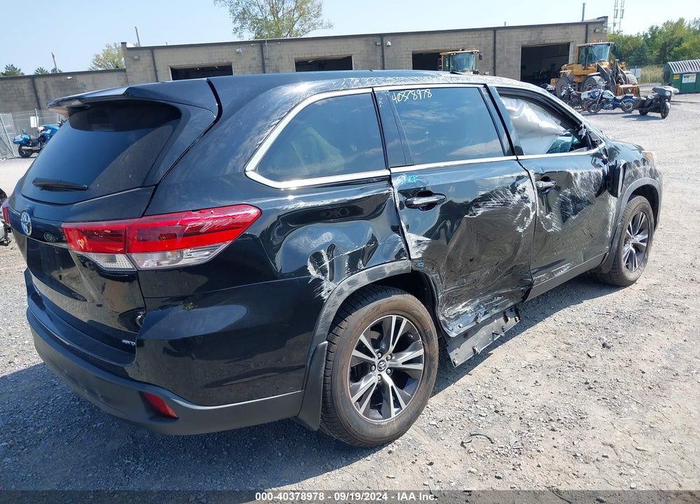 2019 TOYOTA HIGHLANDER LE VIN: 5TDBZRFH3KS713152