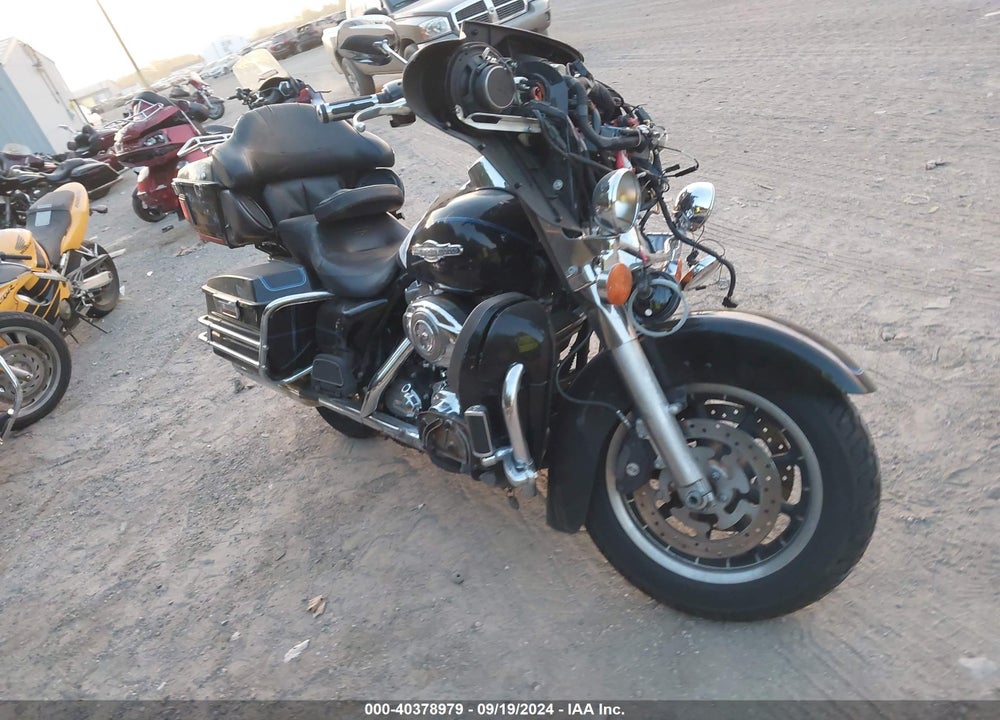 2008 HARLEY-DAVIDSON FLTC ULTRA SHRINE VIN: 1HD1FL4148Y692721