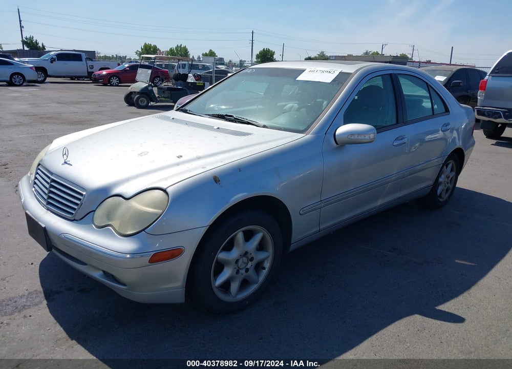 2002 MERCEDES-BENZ C 240 VIN: WDBRF61J12F252127