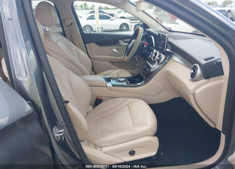2019 MERCEDES-BENZ GLC 300 VIN: WDC0G4JB8KV149968