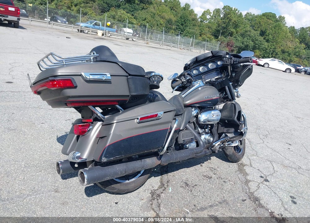 2018 HARLEY-DAVIDSON FLHTK ULTRA LIMITED VIN: 1HD1KED14JB600992