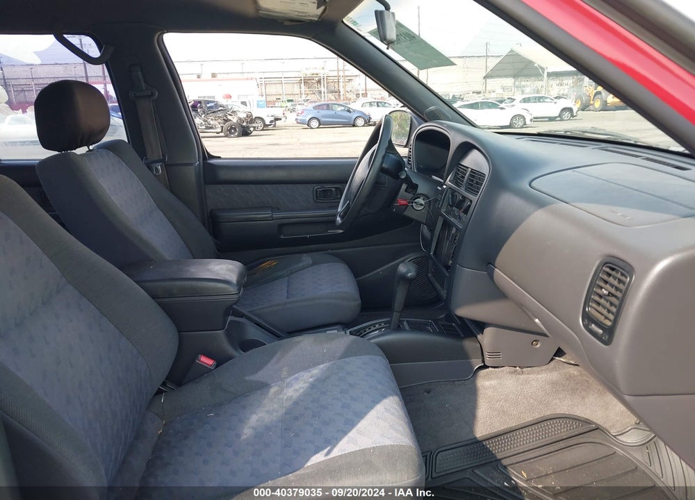 1998 NISSAN PATHFINDER LE/XE VIN: JN8AR05S2WW243758