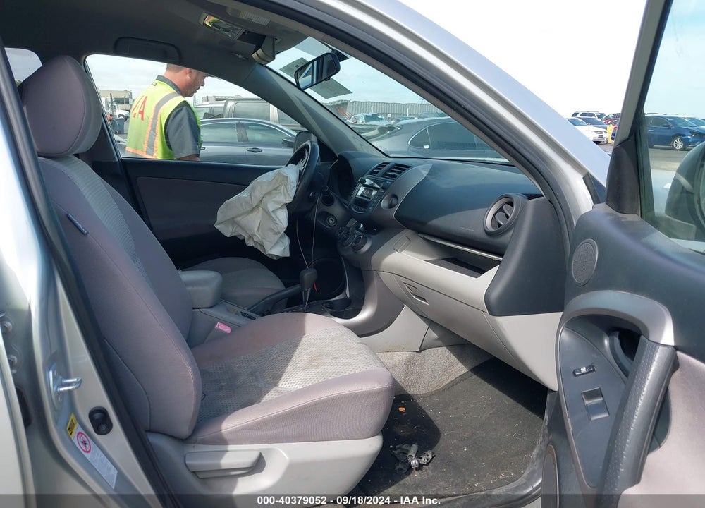 2007 TOYOTA RAV4 VIN: JTMZD33V075039026