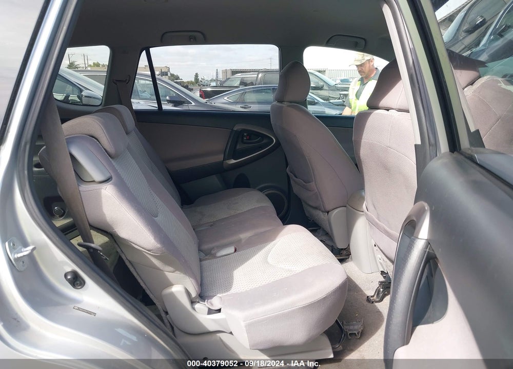2007 TOYOTA RAV4 VIN: JTMZD33V075039026