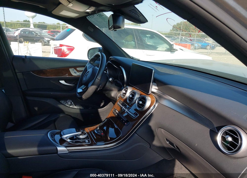 2017 MERCEDES-BENZ GLC 300 4MATIC VIN: WDC0G4KB7HF132676