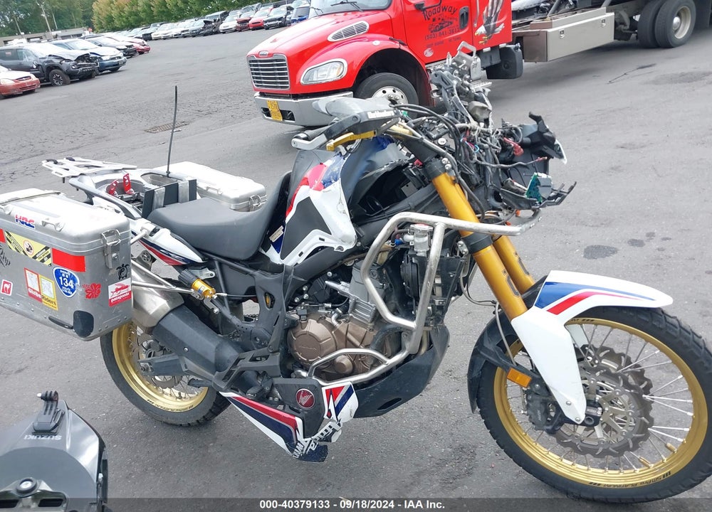 2017 HONDA CRF1000 VIN: JH2SD04G6HK001245