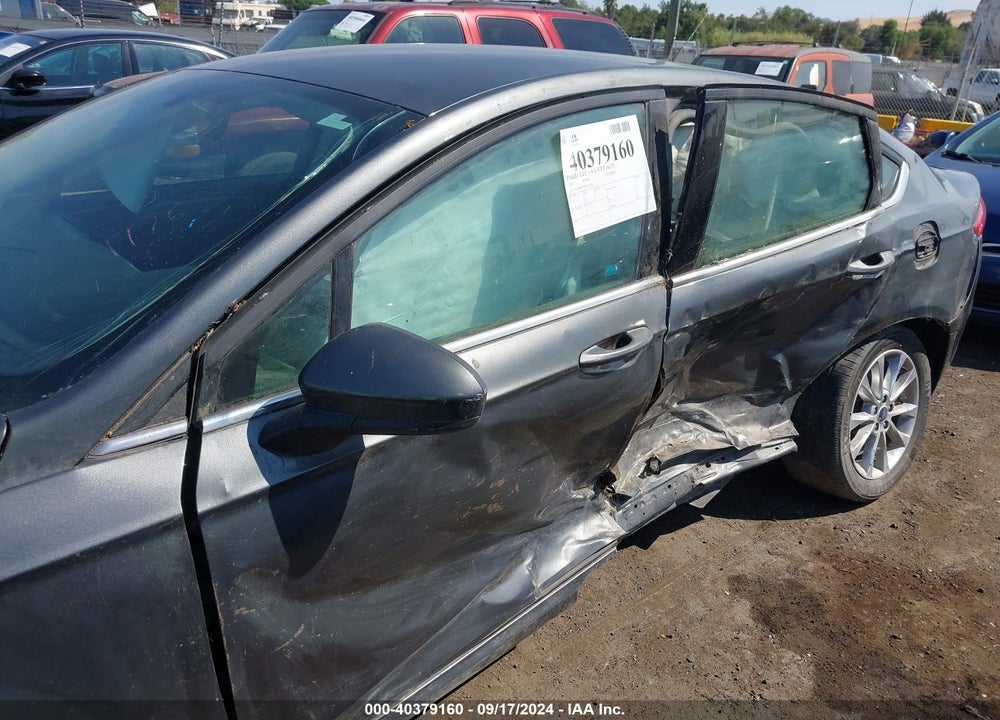 2017 FORD FUSION SE VIN: 3FA6P0H79HR201176