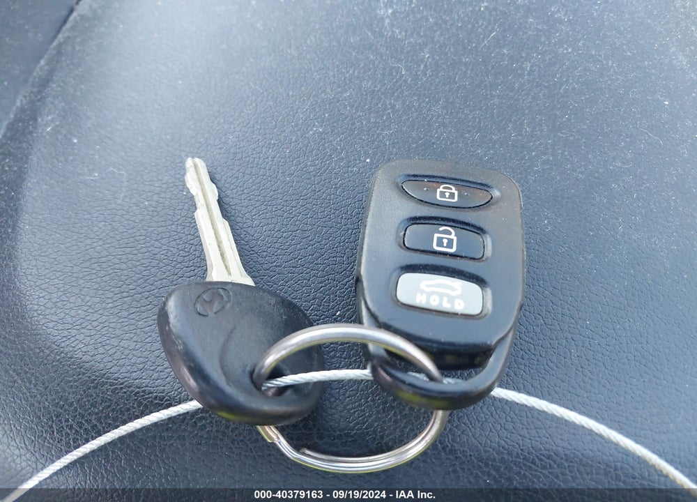 2016 HYUNDAI ELANTRA VIN: KMHDH4AE5GU589850